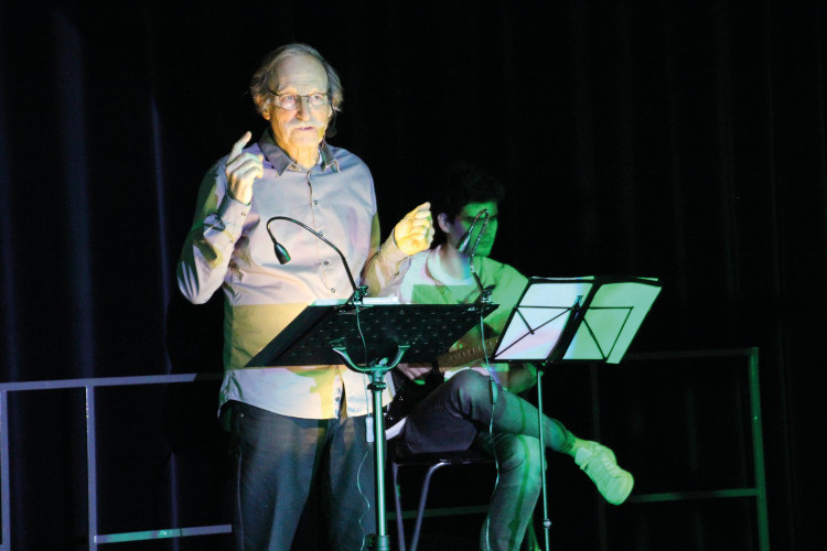 Février - Spectacle le Slameur de grand-père