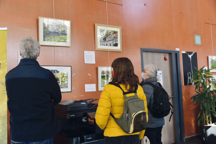 Avril - Exposition Les lavoirs et fontaines du Val-d'Oise de François Vuillemet à la médiathèque