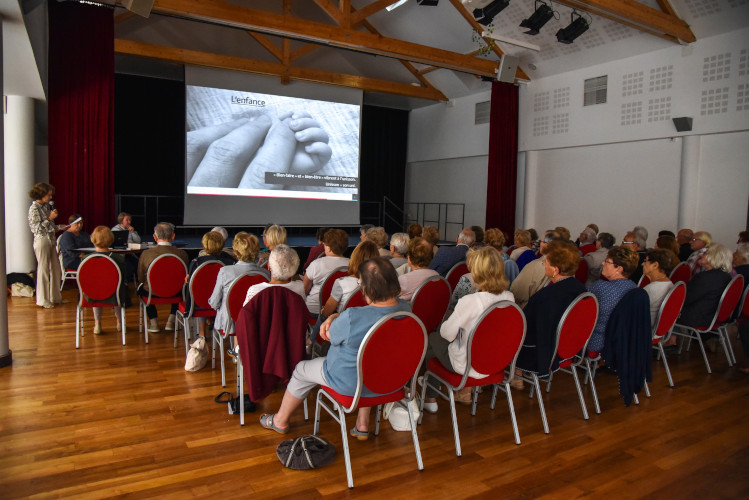 Septembre - Conférence Le bonheur dans la force de l'âge