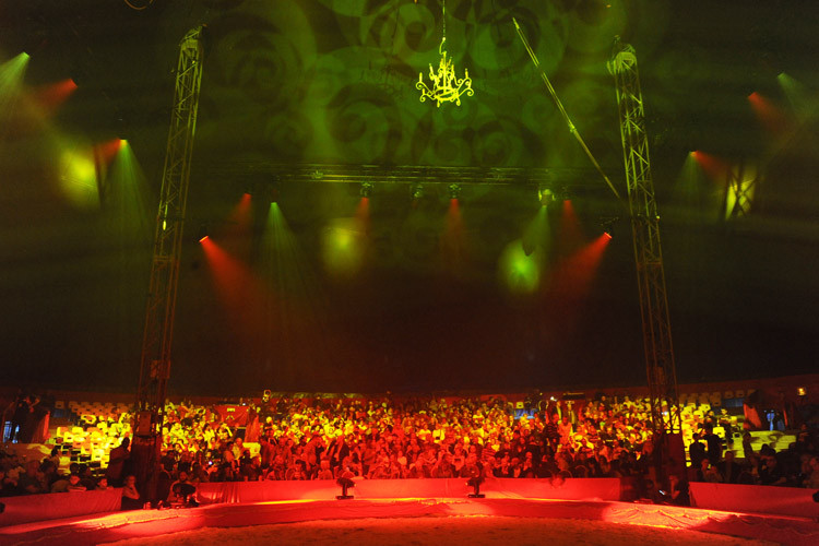 Septembre - Festival Internationnal du Cirque du Val d'Oise