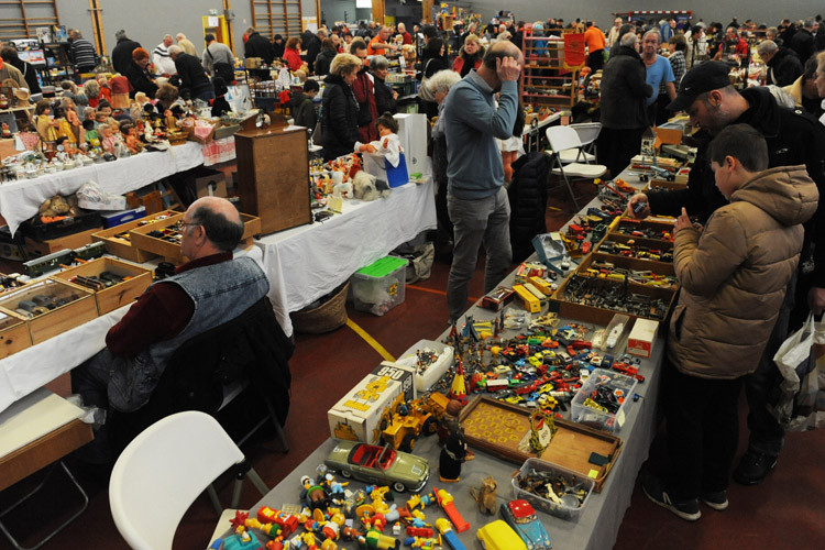 Février - Salon du jouet de collection et de la bande dessinée