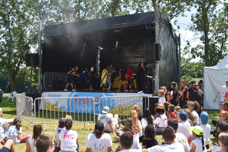 Juin - Festival de l'été Fête de l'enfance