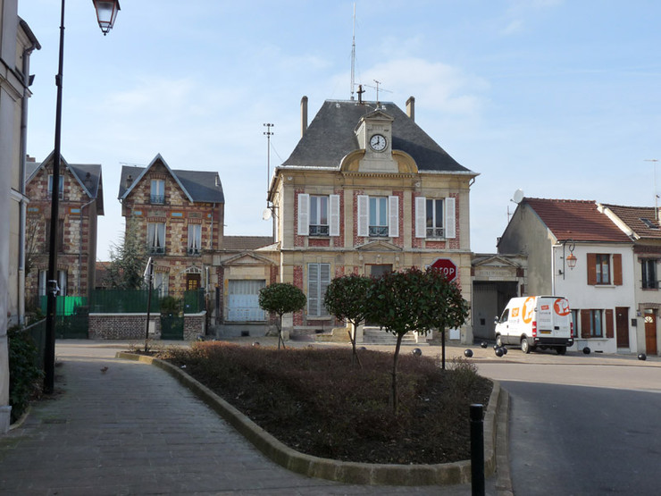 Maison des associations aujourd'hui - Mairie hier