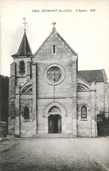 Parvis de l'église Sainte Marie-Madeleine hier