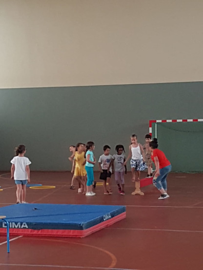 Juillet Elémentaire - Activités sportives au gymnase