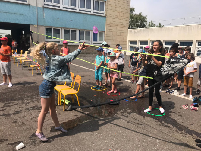 Juillet Elémentaire - Jeux d'eau sur le centre