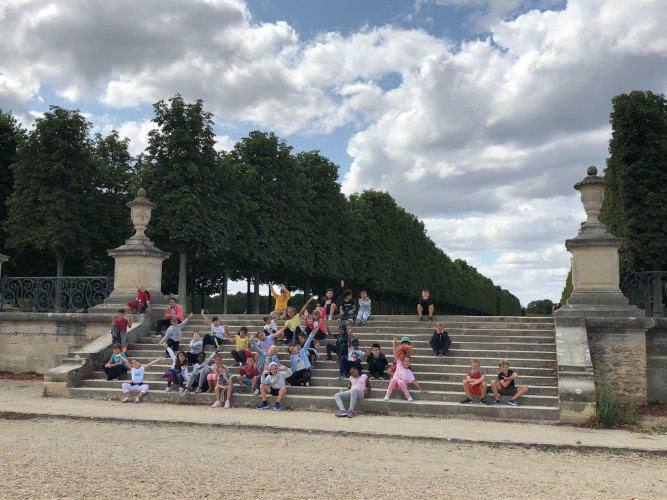 Août  Elémentaire - La grande terrasse de Saint-Germain-en-Laye