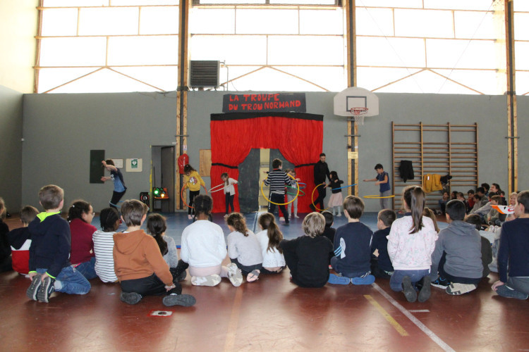 Elémentaire - Spectacle de cirque