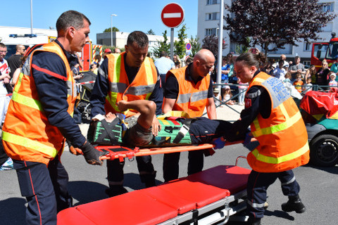 Démonstration sapeurs pompiers portes ouvertes juin 2019 Démonstration sapeurs pompiers portes ouvertes juin 2019